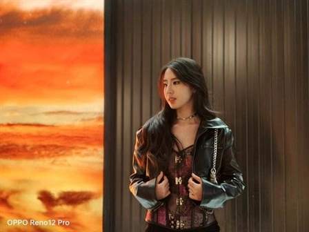 OPPO Reno12 Pro 全面评测，超美小直屏，创造千禧时尚新风潮