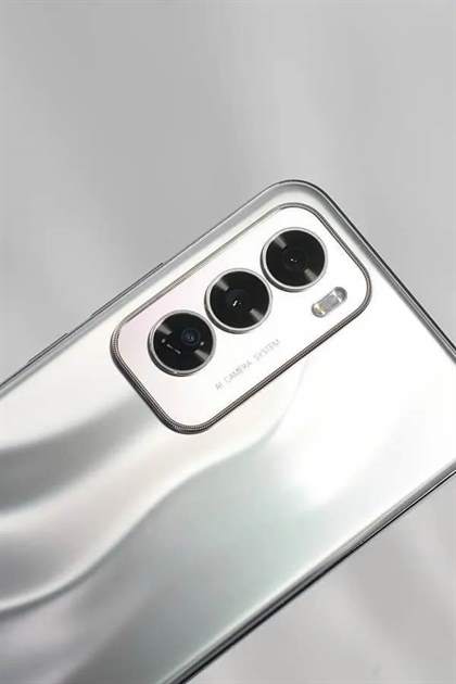 OPPOReno12和OPPOReno12pro对比