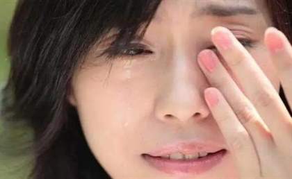 为什么眼泪会控制不住的流下来为什么眼泪不能掉在逝者身上