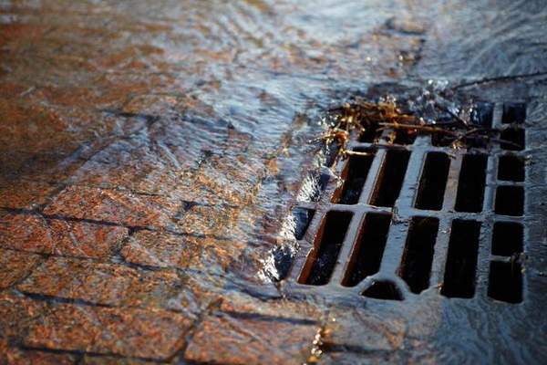 下雨天下水道反味怎么办 下雨天下水道反水怎么解决
