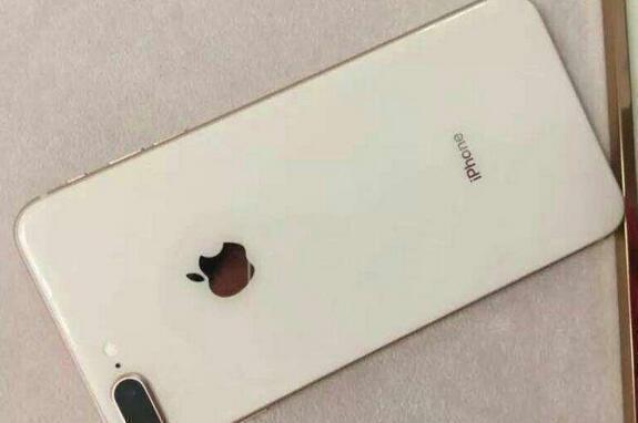 苹果手机怎么取消太阳下屏幕变暗