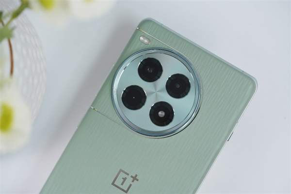 一加Ace3Pro价格3199元起