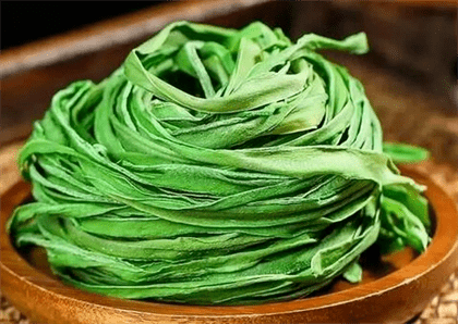 贡菜是什么做的 贡菜和莴笋是一个东西吗