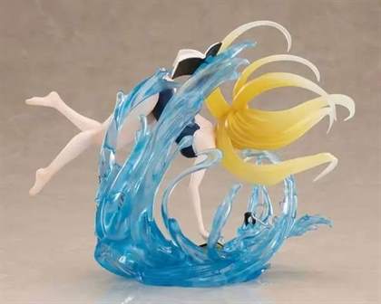 独家夏日风情：小舟潮手办精美展示，游戏爱好者必备收藏！