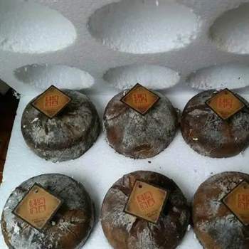 揭秘茅台基酒储存之谜：陶坛之选与妥善保存之道