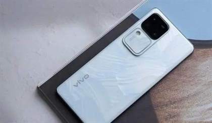 全面对比：Vivo S19 与 OPPO Reno12 的性能、相机与设计差异
