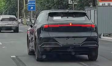 深蓝S05全新紧凑型SUV：动感外观与亲民价格，引领新能源汽车新潮流