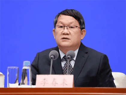 嫦娥六号月背挖土揭秘：月球土壤有何不同？