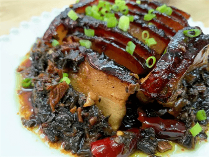 梅干菜扣肉哪里菜？家常做法大揭秘
