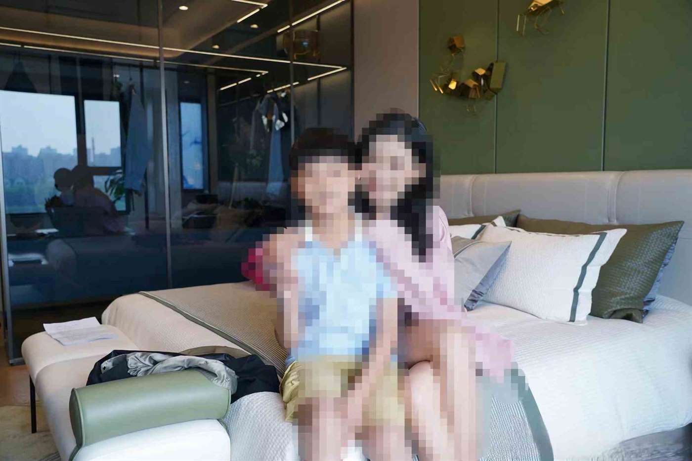 完蛋我被美女包围了乐乐妈推荐|乐乐妈是谁