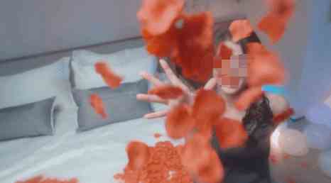 完蛋我被美女包围了游戏全名是什么|完蛋我被美女包围了英文名分享
