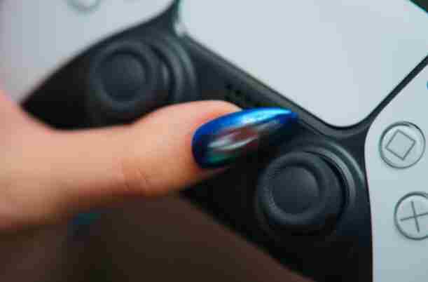 索尼PlayStation携手Kpop歌手LISA发布合作宣传片