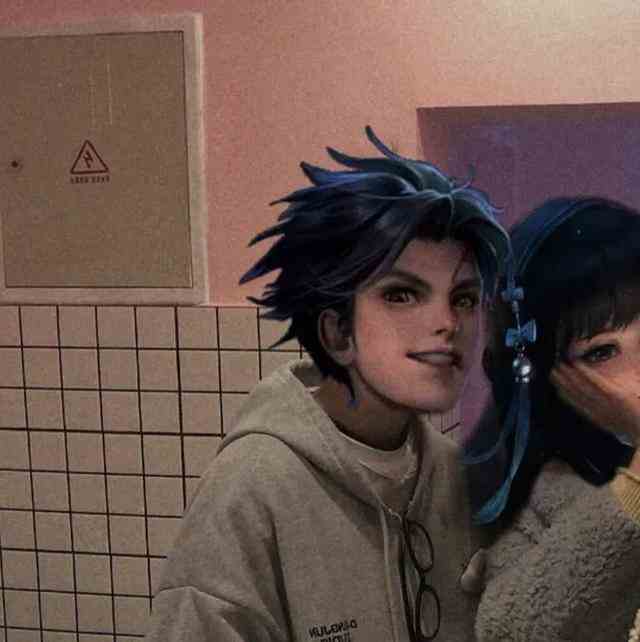 《王者荣耀》真人换头情侣头像分享