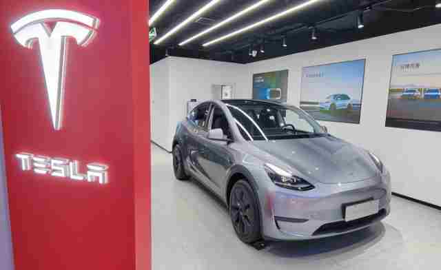 特斯拉FSD中国测试车主扣满12分首例曝光