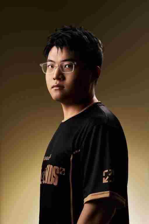 Uzi成为英雄联盟名人堂第二位得主