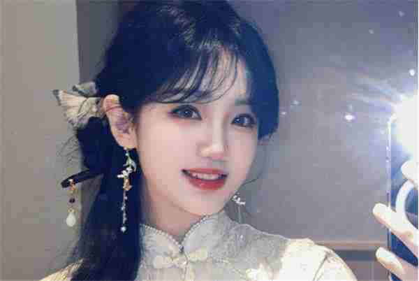LPL美女主持十月遭遇离婚谣言 报案后黑子迅速道歉