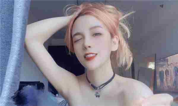 LPL美女解说相亲失败因COS风女照曝光男方拒绝