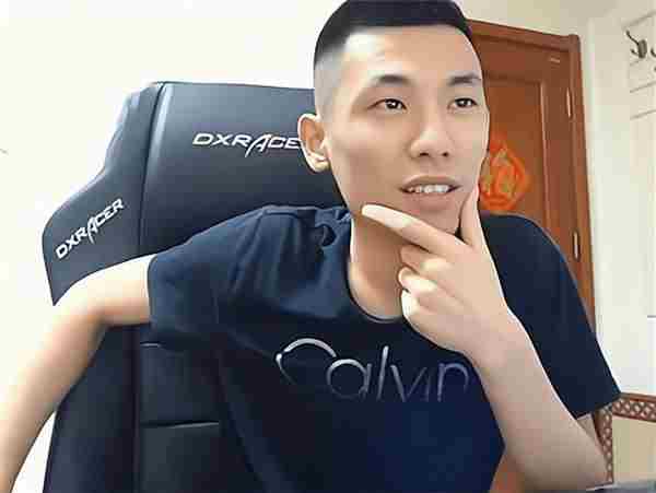 旭旭宝宝揭露大姐欺骗粉丝行为不怕得罪她